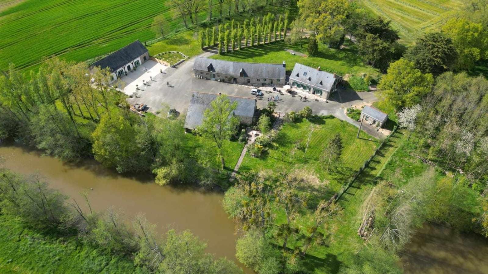 Le Gite De L'Ecurie Forges-la-Foret Exteriér fotografie